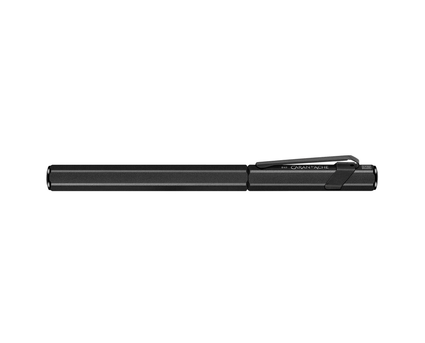 Caran d'Ache Füllfederhalter 849 BLACK CODE