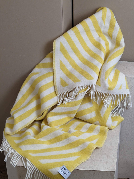 Coudre Berlin Wolldecke / Kuscheldecke - FRANK Lemon / Off White