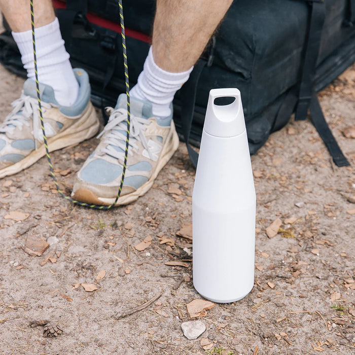Kinto Trail Tumbler - isolierte Edelstahl-Trinkflasche - 1,08 l - Weiß