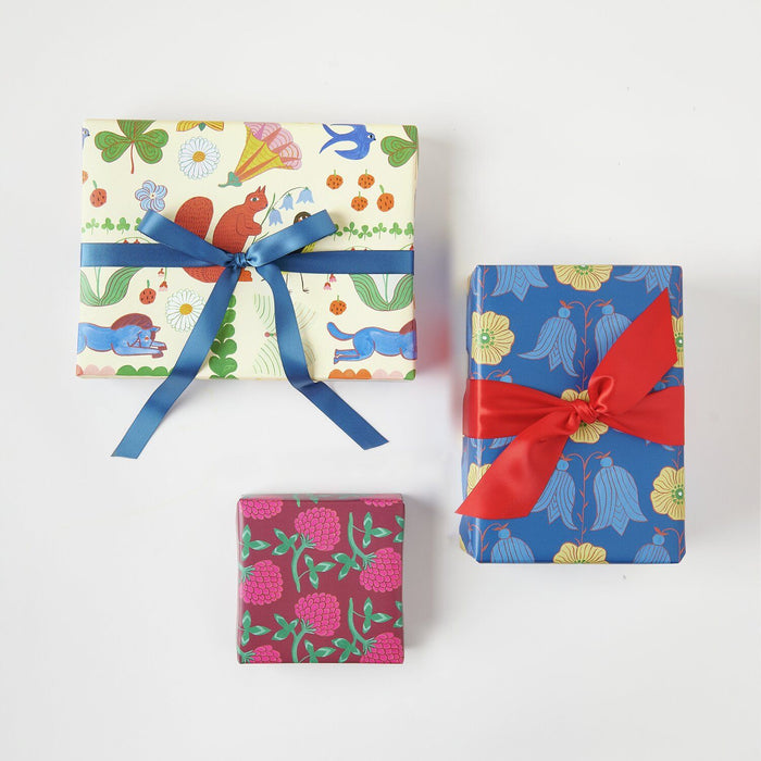 Rico Design Geschenkpapier - Butterblumen/Glockenblumen