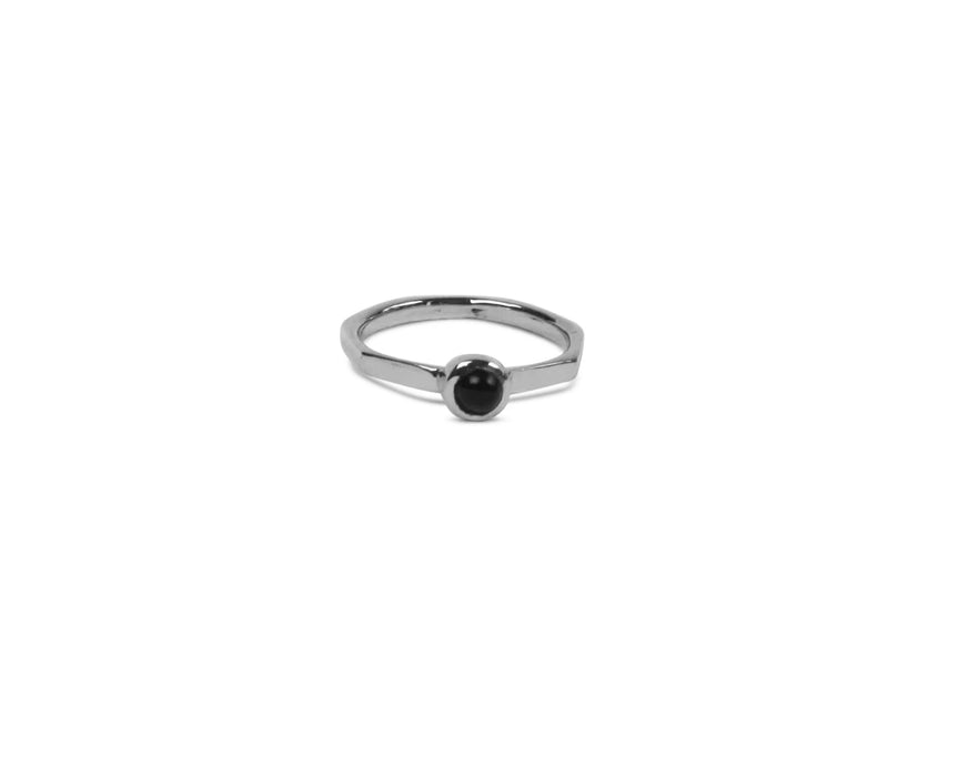 Edge Stone Ring - Silber/Onyx