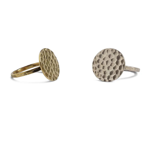 Hammered Circle Ring - Messing