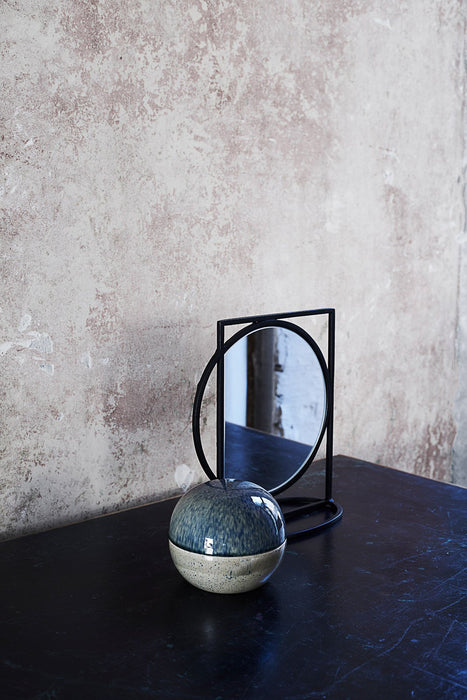 Overlap Table Mirror