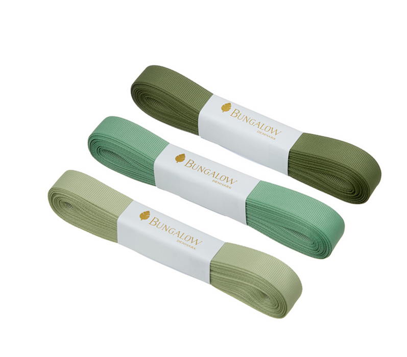 1 Rolle Geschenkband 10m