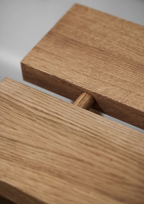 Moebe Peg Bench Eiche