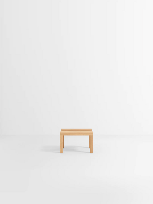 Moebe Peg Step Stool Eiche klein