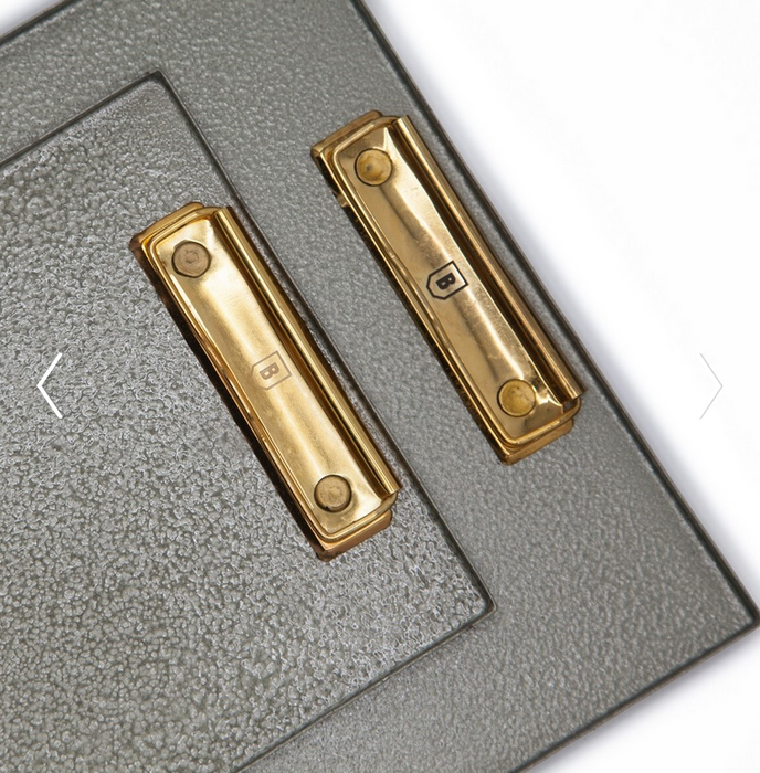 Brût Clipboard Metal